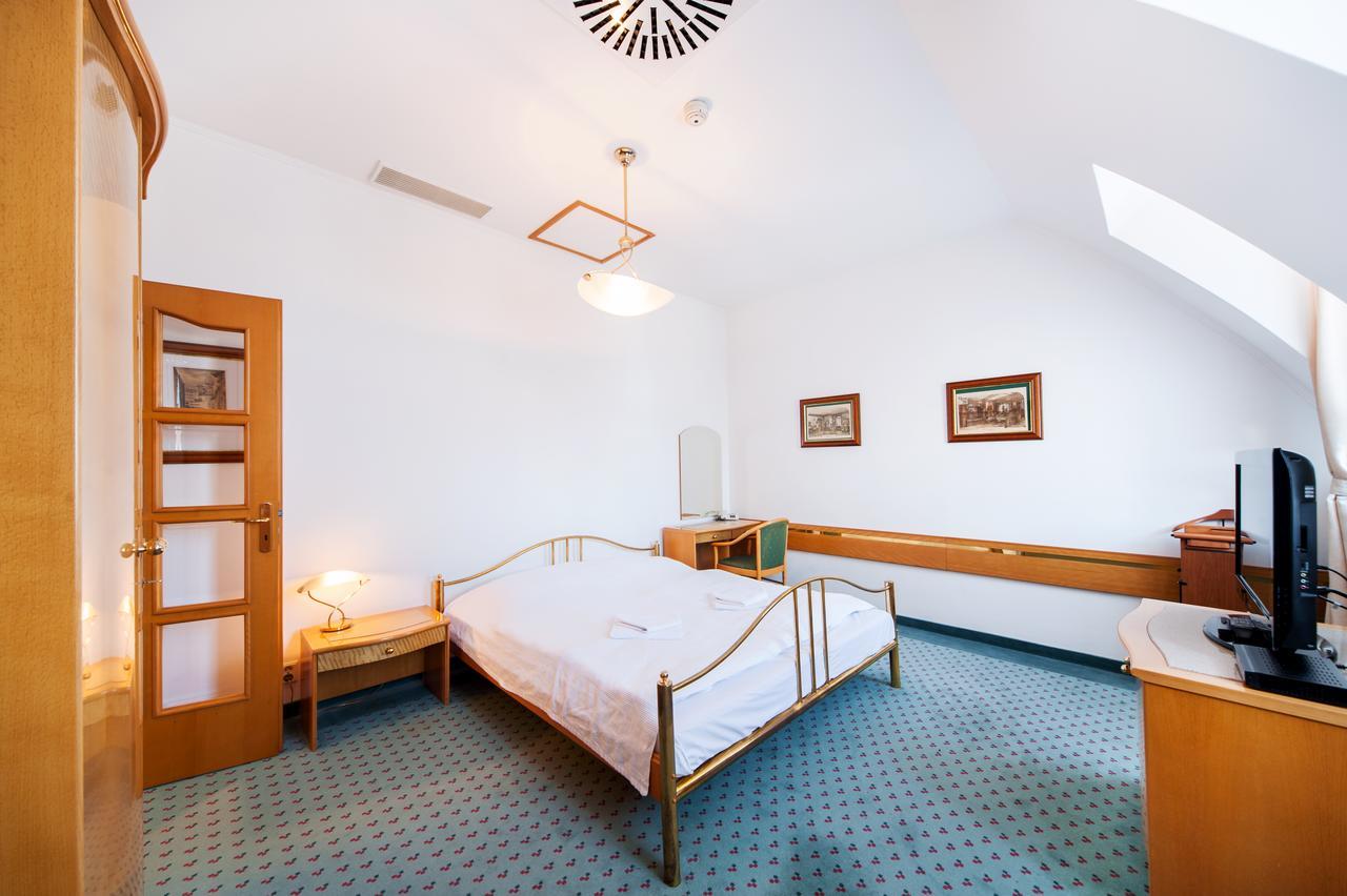 Villa Voyta Prague Ngoại thất bức ảnh
