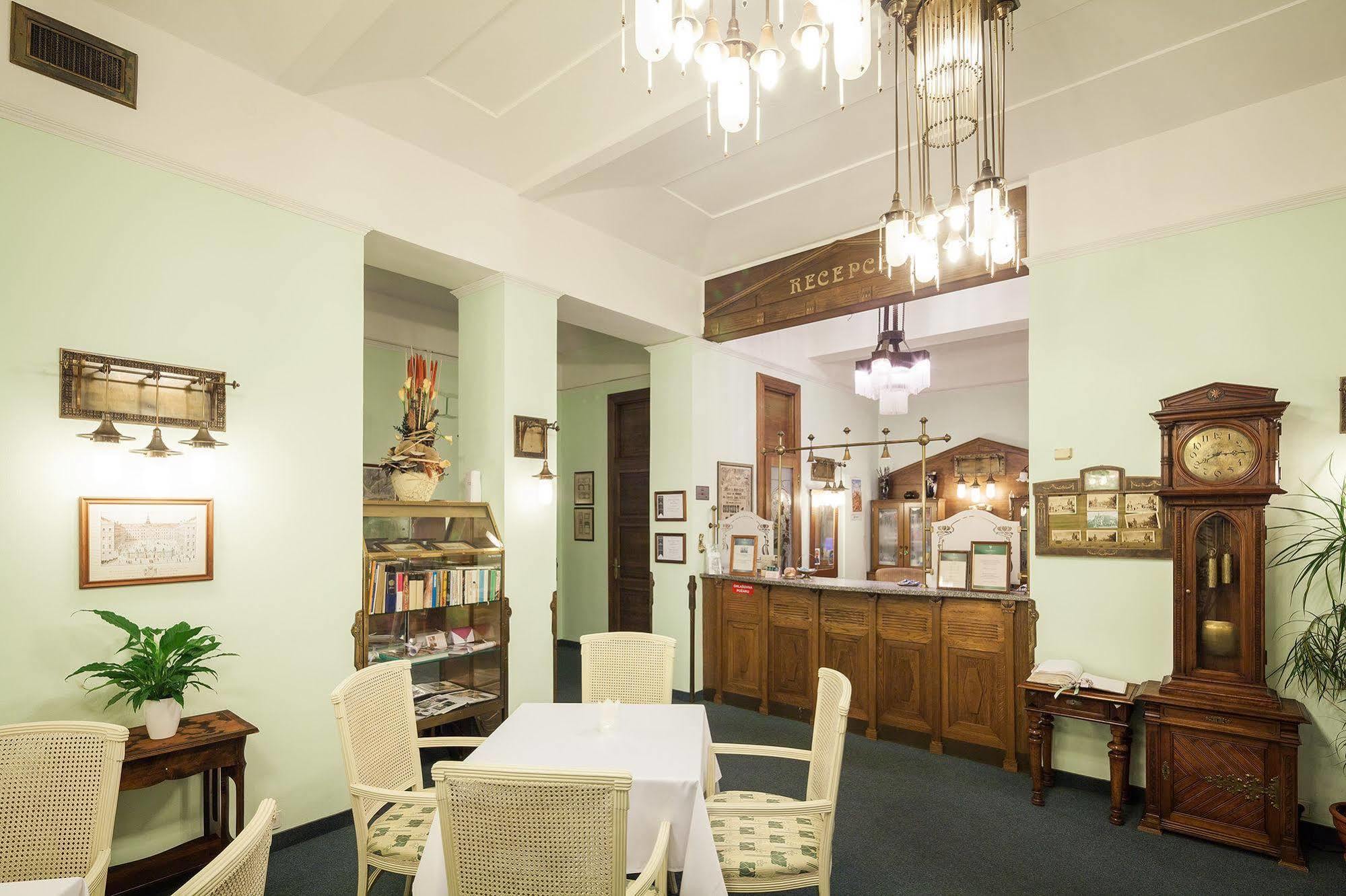 Villa Voyta Prague Ngoại thất bức ảnh